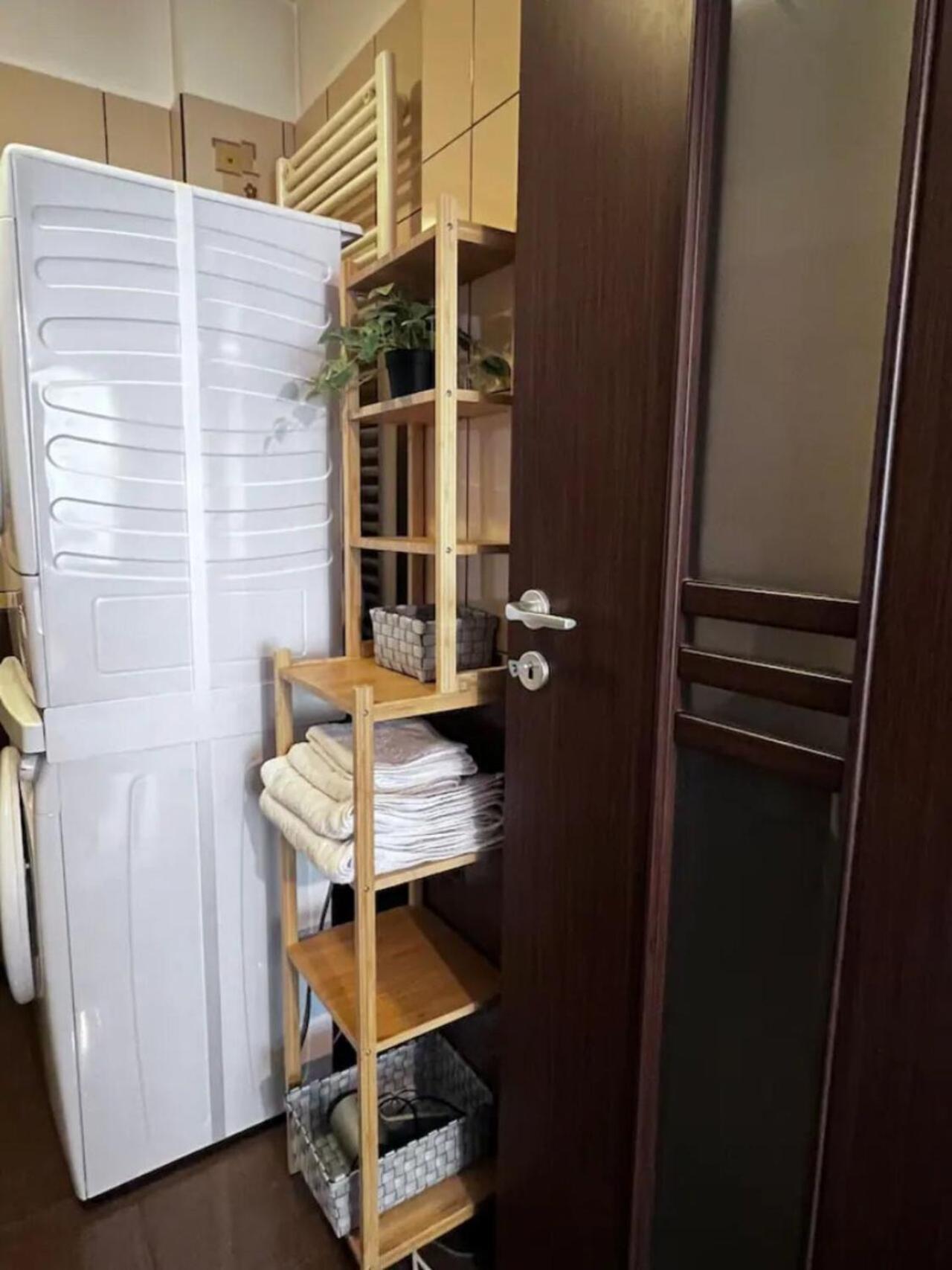 Vila Luminoasa Cu Curte Privata Βουκουρέστι Εξωτερικό φωτογραφία