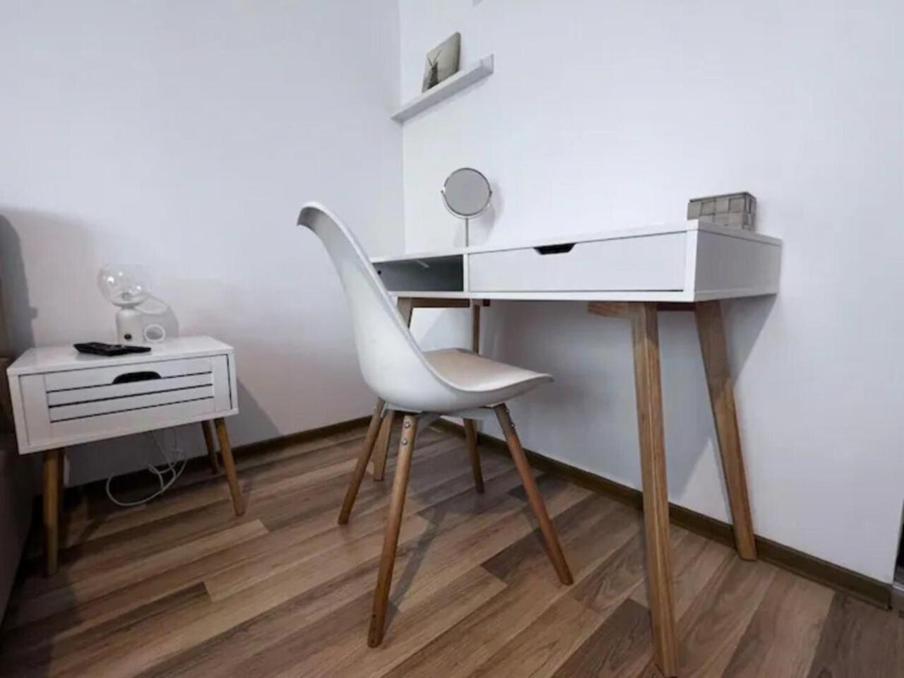 Vila Luminoasa Cu Curte Privata Βουκουρέστι Εξωτερικό φωτογραφία